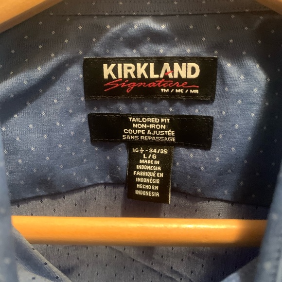 Button down shirts - Picture 3 of 3